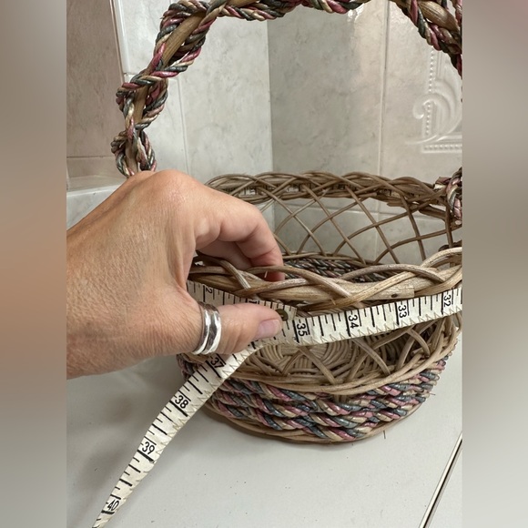 2 Large Beautiful Mauve, Teal Wicker Baskets - Picture 3 of 16